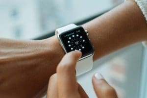 Reading the time from a smart watch