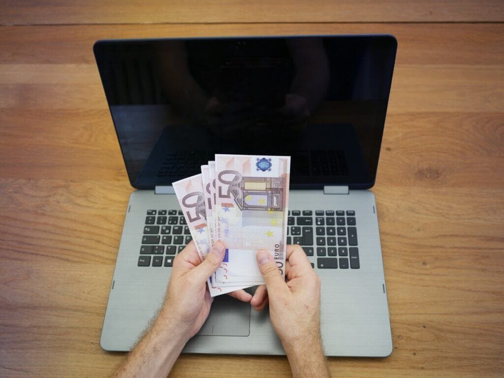 Winning money online using a laptop